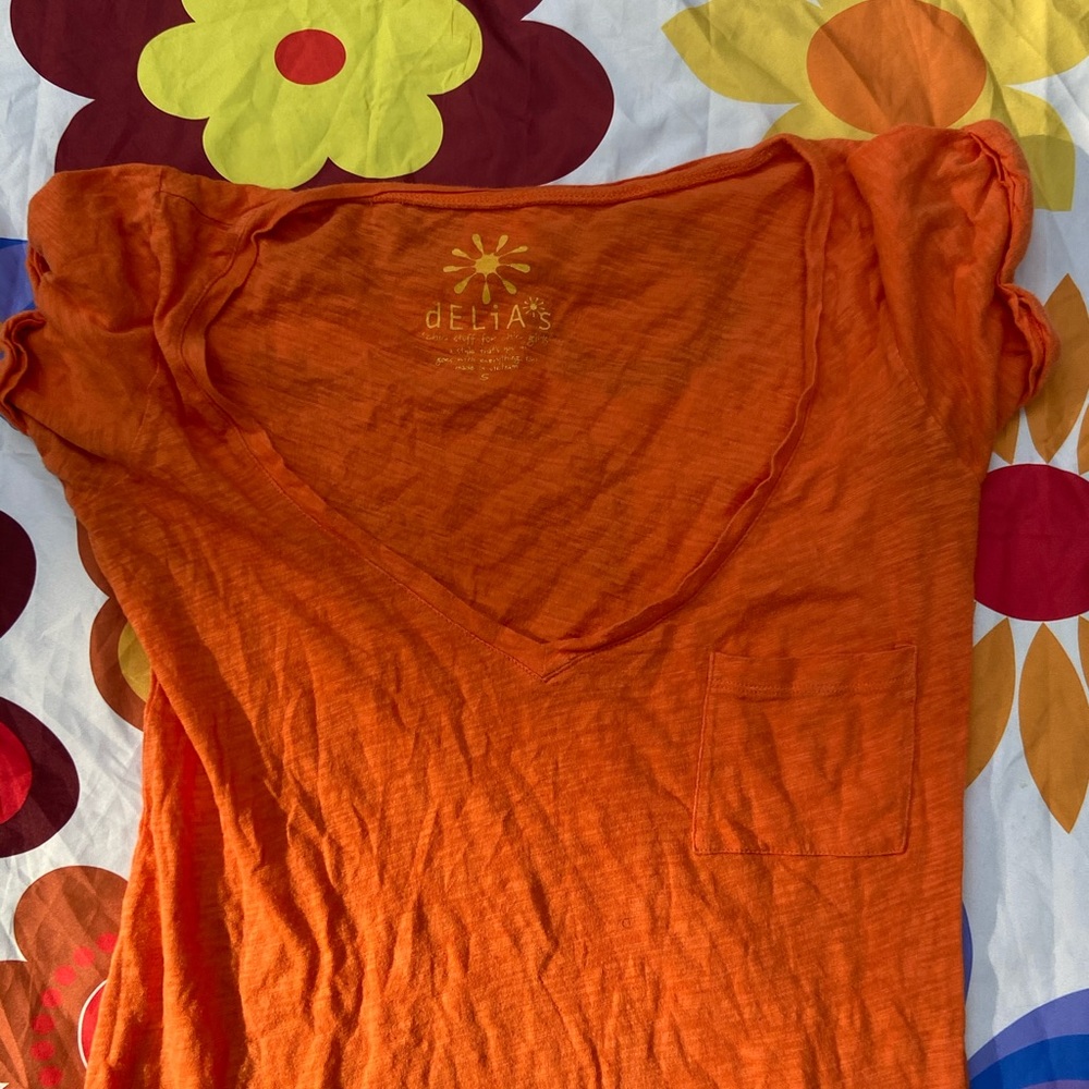 delia’s t shirt